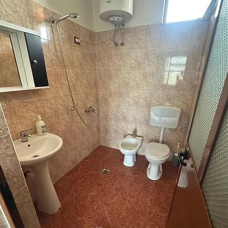 Pensjonat For Rent Vacation Krasniqi Karpen