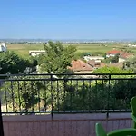 Guest house Casa For Rent Karpen
